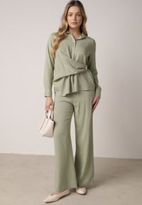 Born2be - Zielony Wiskozowy Komplet Asymetryczna Koszula i Spodnie z Kieszeniami Moneia. Kolor: zielony. Materiał: wiskoza #2