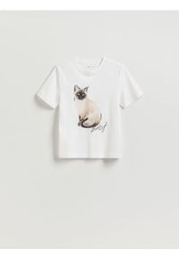 Reserved - T-shirt z nadrukiem - złamana biel. Materiał: bawełna. Wzór: nadruk