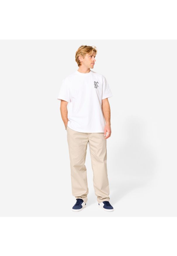 Decathlon - T-shirt z krótkimi rękawami TS500 biały we współpracy z Make Life Skate Life. Kolor: wielokolorowy, biały, czarny. Materiał: materiał, tkanina, bawełna, elastan, prążkowany. Długość rękawa: krótki rękaw. Długość: krótkie. Sport: skateboard