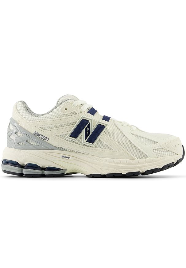 Buty dziecięce New Balance GC1906EU – beżowe. Kolor: beżowy. Materiał: guma, materiał, syntetyk. Szerokość cholewki: normalna