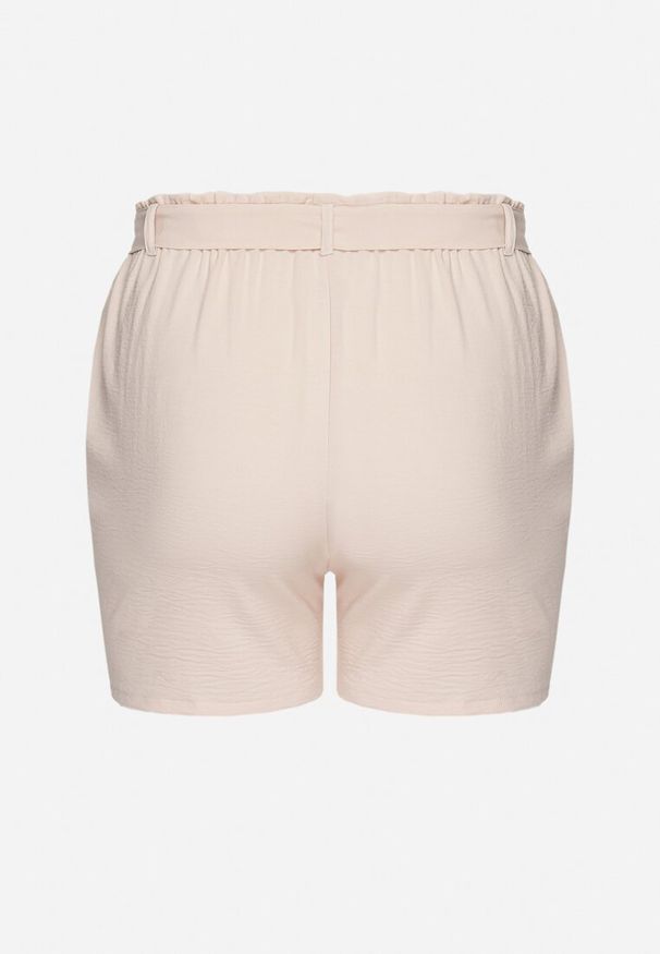 Born2be - Beżowe Szorty Typu Bermudy z Wysokim Stanem z Gumką w Pasie i Wiązaniem Seviiana. Okazja: na co dzień. Stan: podwyższony. Kolekcja: plus size. Kolor: beżowy. Materiał: koronka, materiał. Wzór: koronka. Sezon: lato. Styl: elegancki, casual