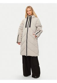 Karen by Simonsen Płaszcz zimowy Polly 10104999 Beżowy Regular Fit. Kolor: beżowy. Materiał: syntetyk. Sezon: zima