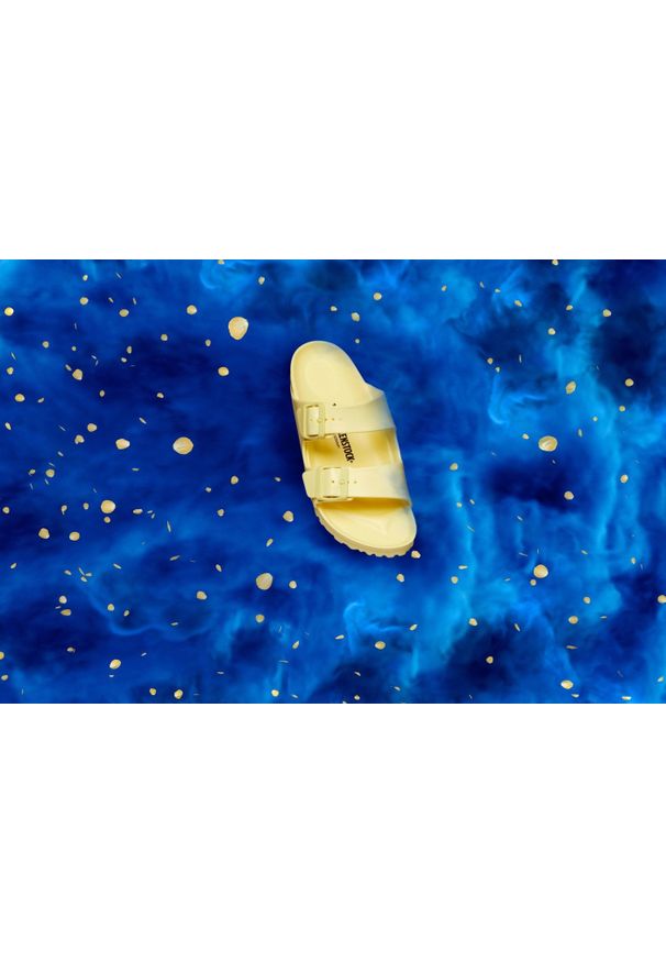 Birkenstock - BIRKENSTOCK ARIZONA EVA Klapki damskie. Okazja: na spacer, na co dzień, do pracy. Kolor: żółty. Styl: casual