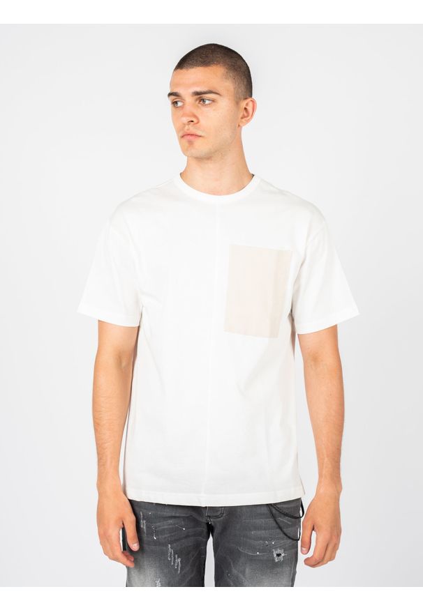 Xagon Man T-Shirt "Zuk" | P2308 2Z87 ZUK | Mężczyzna | Kremowy. Kolor: kremowy. Materiał: bawełna. Wzór: aplikacja
