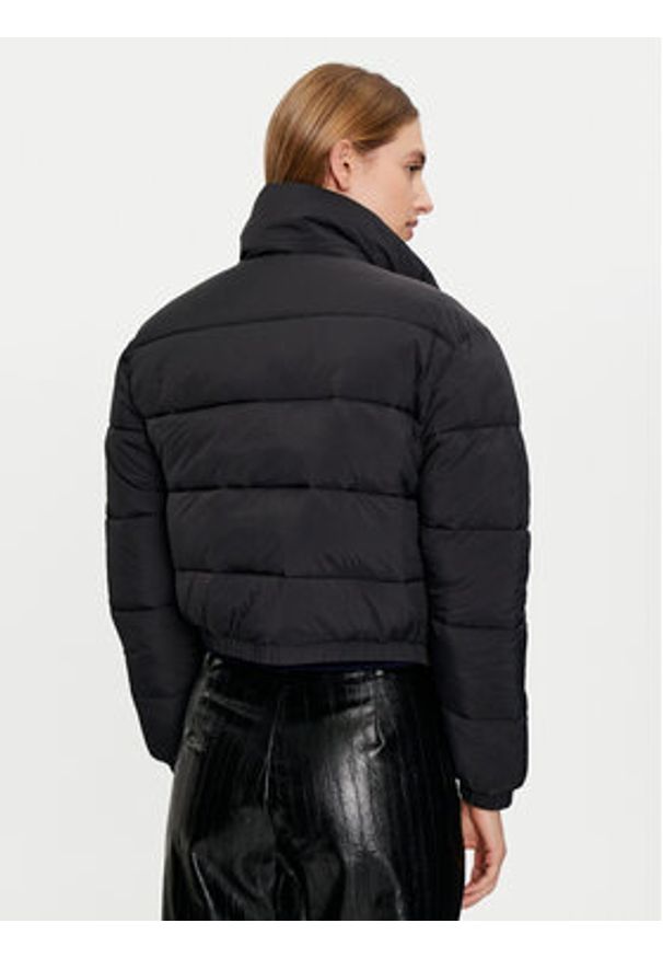 Joma Kurtka zimowa U-Tribe 902220 Czarny Regular Fit. Kolor: czarny. Materiał: syntetyk. Sezon: zima