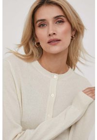 United Colors of Benetton sweter kaszmirowy kolor beżowy lekki. Okazja: na co dzień. Kolor: beżowy. Materiał: kaszmir. Wzór: gładki. Styl: casual #5