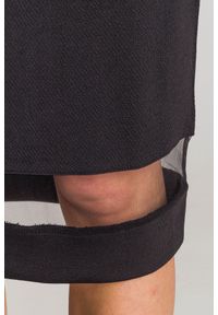 Liu Jo Sport - Czarna spódnica z transparentną wstawką. Kolor: czarny