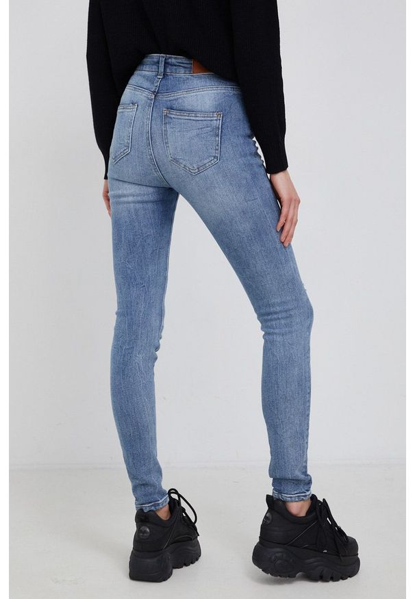 Noisy may - Noisy May Jeansy Callie damskie high waist. Stan: podwyższony. Kolor: niebieski