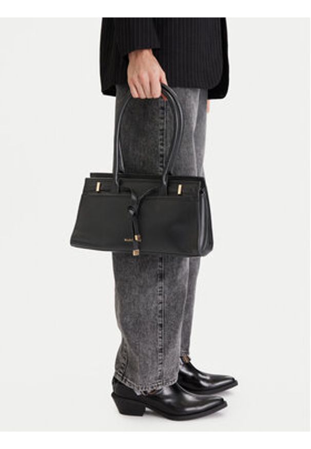 Marciano Guess Torebka 5BGZ22 7415A Czarny. Kolor: czarny. Materiał: skórzane