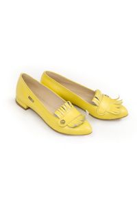 Zapato - żółte balerinki z frędzlami - skóra naturalna - model 046 - kolor bananowy (36). Zapięcie: bez zapięcia. Kolor: żółty. Materiał: skóra. Wzór: kolorowy, motyw zwierzęcy, kwiaty. Obcas: na obcasie. Styl: klasyczny. Wysokość obcasa: średni #2