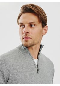 Pako Lorente - PAKO LORENTE – Szary sweter z wysoką stójką zapinaną na zamek. Typ kołnierza: kołnierzyk stójkowy. Kolor: szary. Materiał: wiskoza, poliamid. Sezon: jesień, zima