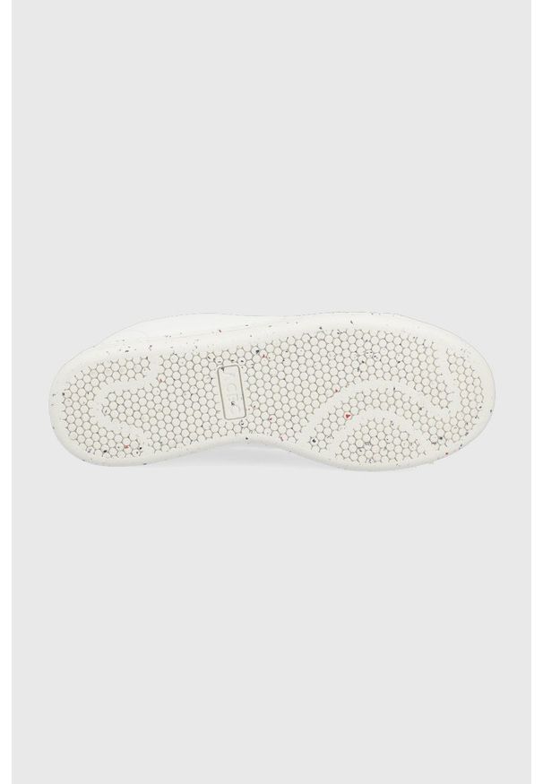 ACBC buty kolor biały. Nosek buta: okrągły. Zapięcie: sznurówki. Kolor: biały. Materiał: materiał, kauczuk, guma. Szerokość cholewki: normalna