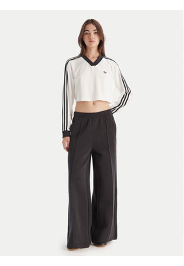 Adidas - adidas Bluzka adicolor Football Jacquard JV9740 Biały Loose Fit. Kolor: biały. Materiał: syntetyk