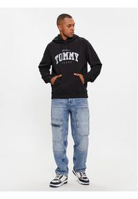 Tommy Jeans Bluza Varsity DM0DM18401 Czarny Regular Fit. Kolor: czarny. Materiał: bawełna #4
