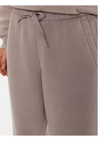 Under Armour Spodnie dresowe UA Icon Heavyweight 1386488 Szary Oversize. Kolor: szary. Materiał: bawełna
