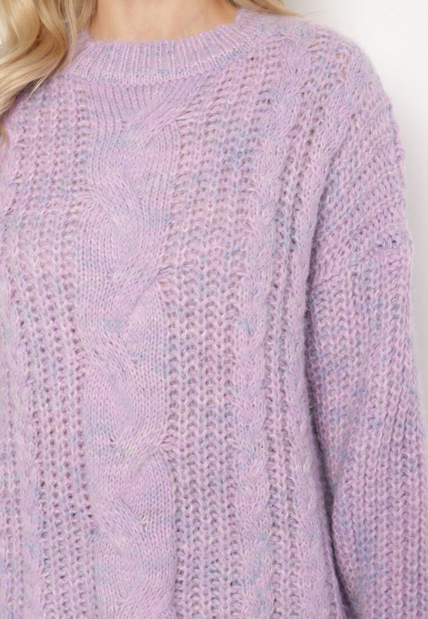 Born2be - Fioletowy Sweter z Wełną z Ozdobnym Splotem Abrenevia. Kolor: fioletowy. Materiał: wełna. Wzór: ze splotem. Sezon: zima
