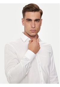 Calvin Klein Koszula K10K113164 Biały Slim Fit. Kolor: biały. Materiał: bawełna