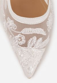 Renee - Białe Czółenka Slingback z Siateczki VICES na Klepsydrze z Haftem i Koralikami Vilin. Okazja: na wesele, na imprezę, na ślub cywilny. Zapięcie: pasek. Kolor: biały. Wzór: haft. Styl: klasyczny, elegancki #7
