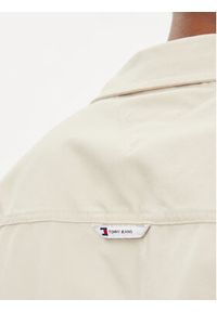 Tommy Jeans Koszula Essential DM0DM18969 Beżowy Regular Fit. Kolor: beżowy. Materiał: bawełna #5