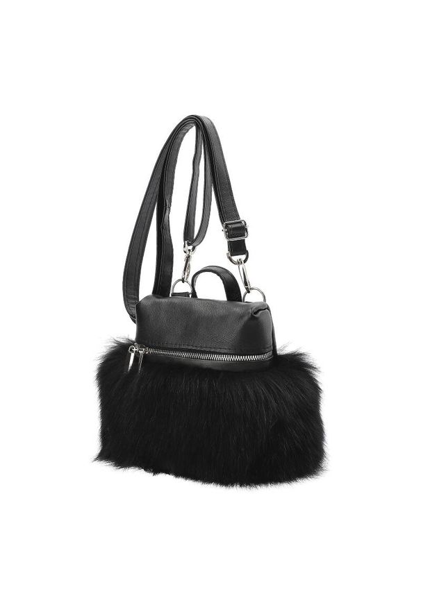 Czarno Elegancka Torebka Luka-Pelli Plecaczek Z Naturalnym Futrem Z Lisa. Kolor: czarny. Wzór: aplikacja. Materiał: futrzane. Styl: elegancki. Rodzaj torebki: na ramię