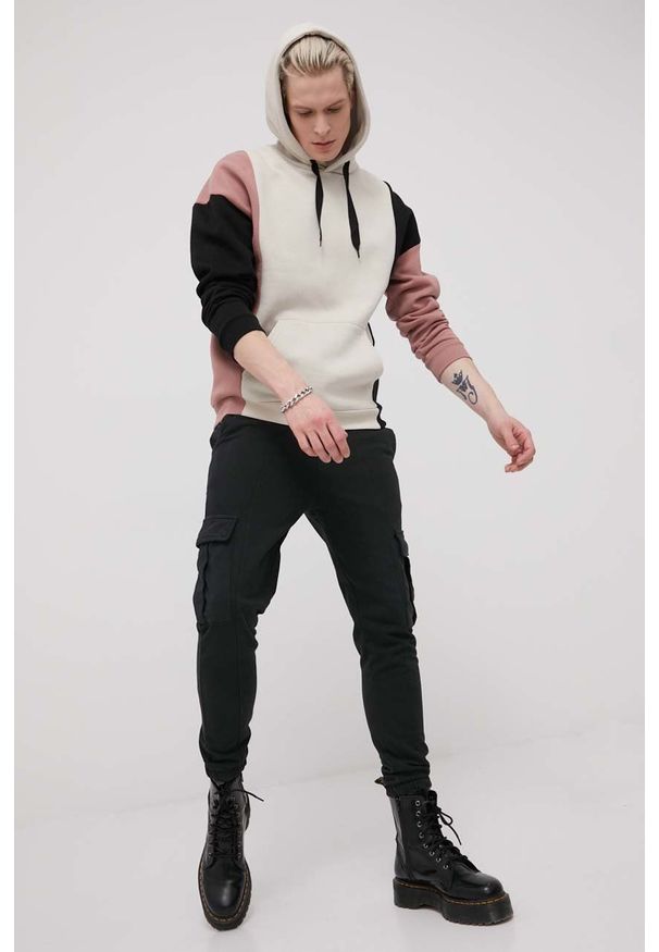 Only & Sons bluza męska kolor beżowy z kapturem wzorzysta. Typ kołnierza: kaptur. Kolor: beżowy. Materiał: dzianina, bawełna