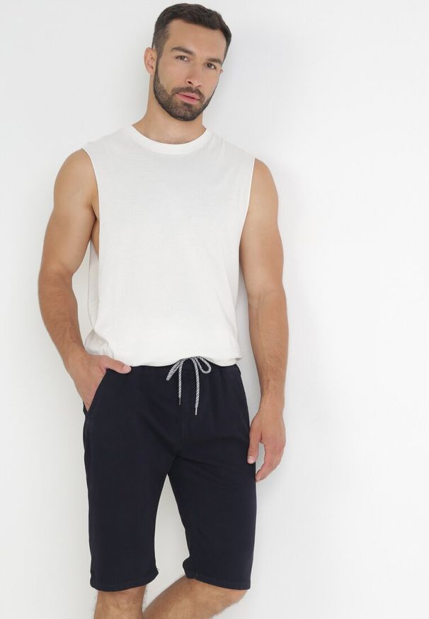 Born2be - Granatowe Szorty Casual z Wiązaniem i Gumką w Pasie Nasine. Okazja: na co dzień. Kolor: niebieski. Styl: casual