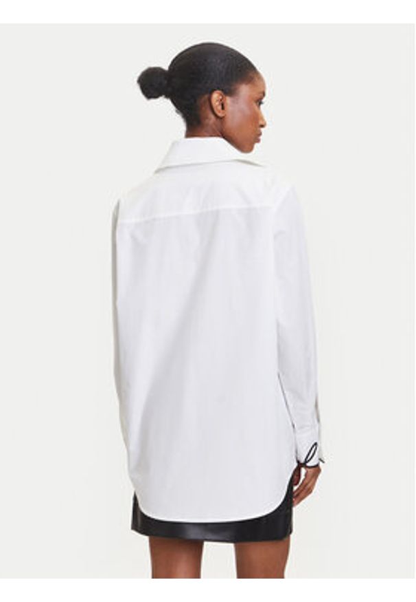 Karl Lagerfeld - KARL LAGERFELD Koszula A3W11023 Biały Regular Fit. Typ kołnierza: dekolt w karo. Kolor: biały. Materiał: bawełna