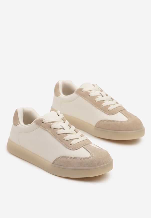 Renee - Beżowe Skórzane Sneakersy Ozdobione Perforacją Tulozi. Okazja: na co dzień. Kolor: beżowy. Materiał: skóra. Wzór: aplikacja