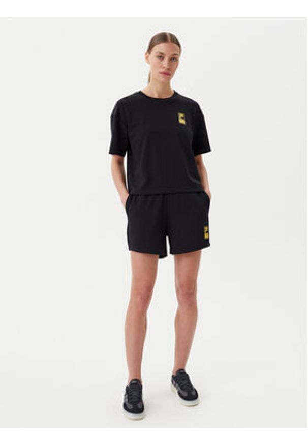 Fila Szorty sportowe Lisakovsk FAW1047 Czarny Loose Fit. Kolor: czarny. Materiał: syntetyk