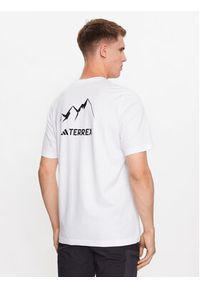 Adidas - adidas T-Shirt IL2648 Biały Regular Fit. Kolor: biały. Materiał: bawełna #10