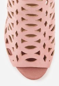 Born2be - Różowe Sandały Botki Vices na Szpilce z Ażurową Cholewką Natirna. Okazja: na co dzień. Kolor: różowy. Materiał: jeans. Wzór: ażurowy. Obcas: na szpilce. Styl: casual, elegancki. Wysokość obcasa: średni #5