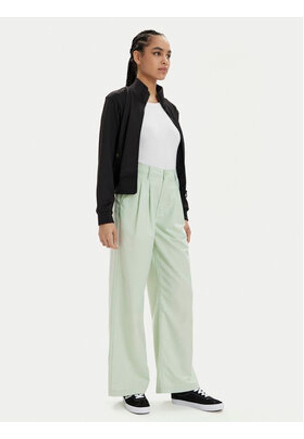 Vans Spodnie materiałowe Alder Relaxed Pleated Pant VN000GA0 Zielony Relaxed Fit. Kolor: zielony. Materiał: syntetyk