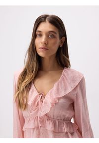 Reserved - Bluzka z falbanami - różowy. Kolor: różowy. Materiał: tkanina, wiskoza. Wzór: gładki #1