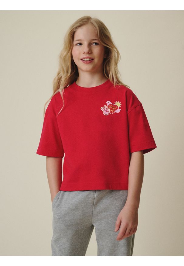 4f - 4F T-shirt loose z nadrukiem dziewczęcy - różowy 134/140 (8-10 lat). Okazja: na co dzień. Kolor: różowy. Materiał: dzianina, bawełna, jeans, dresówka. Wzór: nadruk. Sezon: lato. Styl: casual