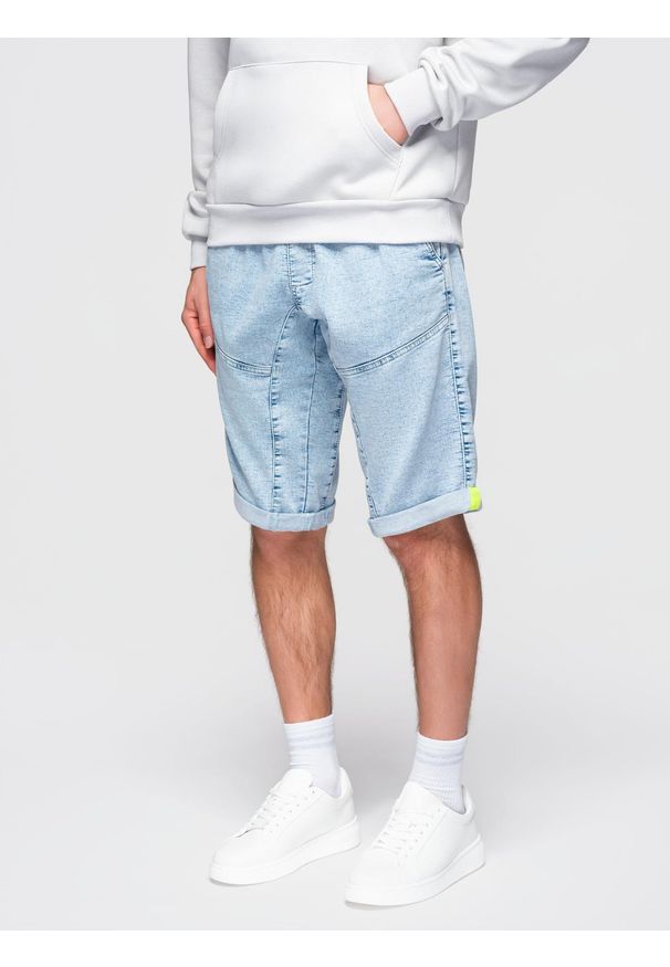Ombre Clothing - Krótkie jeansowe spodenki męskie z ozdobnymi przeszyciami - jasnoniebieskie V2 - Rozmiar: XL. Okazja: na co dzień. Kolor: niebieski. Materiał: jeans. Długość: krótkie. Sezon: lato. Styl: casual, sportowy
