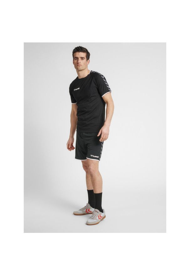 Koszulka Hummel Training hmlAUTHENTIC. Kolor: czarny, wielokolorowy, biały. Materiał: poliester, bawełna, materiał, jersey. Sport: piłka nożna