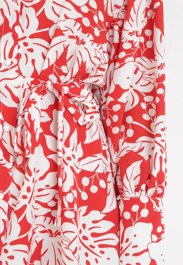 Born2be - Czerwona Koszulowa Sukienka Mini z Materiałowym Paskiem i Szerokimi Mankietami Fidonisa. Kolor: czerwony. Materiał: materiał. Długość rękawa: długi rękaw. Wzór: kwiaty, nadruk. Typ sukienki: koszulowe. Długość: mini