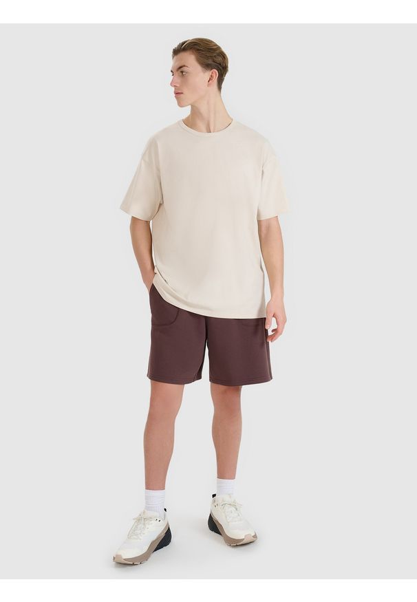 4f - 4F T-shirt oversize gładki uniseks - beżowy S. Okazja: na co dzień. Kolor: beżowy. Materiał: jersey, bawełna, dzianina. Długość rękawa: krótki rękaw. Długość: krótkie. Wzór: gładki. Styl: casual, klasyczny, sportowy