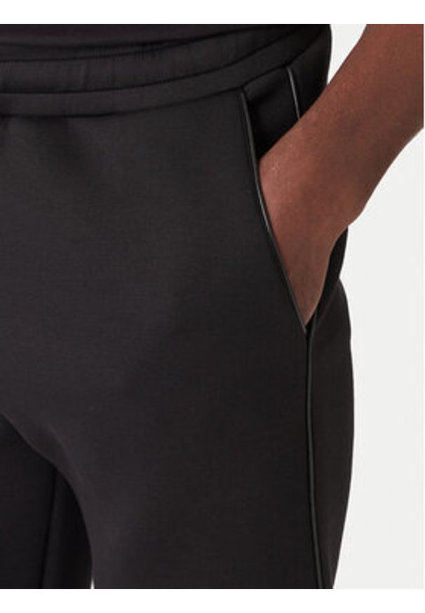 Karl Lagerfeld - KARL LAGERFELD Spodnie dresowe 705040 554907 Czarny Regular Fit. Kolor: czarny. Materiał: syntetyk