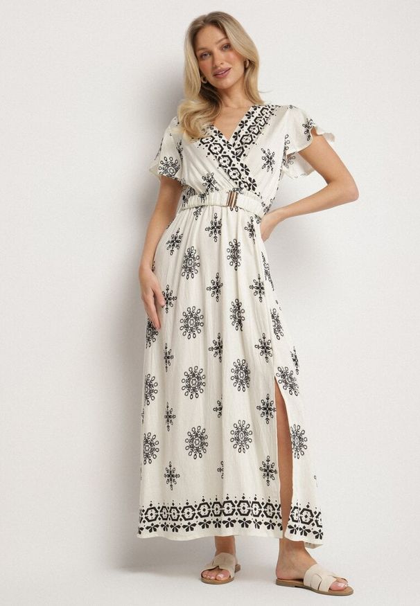 Born2be - Jasnobeżowa Sukienka w Ornamentalny Wzór z Elastycznym Paskiem Tosvanna. Okazja: na co dzień. Kolor: beżowy. Długość rękawa: krótki rękaw. Wzór: aplikacja. Typ sukienki: kopertowe, proste. Styl: klasyczny, casual, elegancki