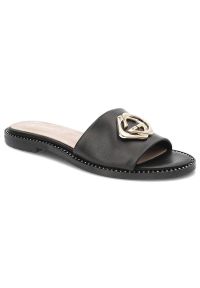 Czarne Klapki Lamanti Skórzane Buty Na Lato. Okazja: na co dzień. Kolor: czarny. Materiał: skóra. Wzór: aplikacja. Sezon: lato. Styl: casual, klasyczny, elegancki