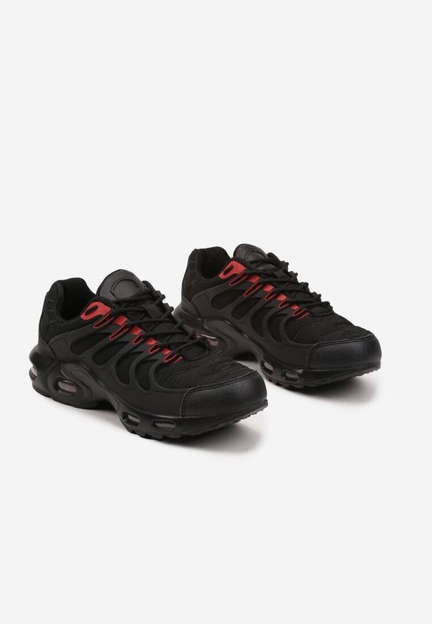 Born2be - Czarno-Czerwone Buty Sportowe Sneakersy z Geometrycznym Wzorem Fenirila. Okazja: na co dzień. Zapięcie: sznurówki. Kolor: czarny. Materiał: jeans. Szerokość cholewki: normalna. Wzór: geometria
