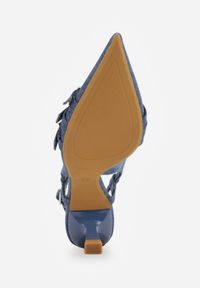 Renee - Granatowe Czółenka z Noskiem w Szpic na Obcasie Kaczuszce z Dekoracyjnymi Klamrami Sinitte. Okazja: na co dzień. Nosek buta: szpiczasty. Zapięcie: klamry. Kolor: niebieski. Materiał: jeans. Obcas: na obcasie. Styl: wizytowy, casual. Wysokość obcasa: średni #3