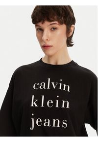 Calvin Klein Jeans T-Shirt LV047B827G Czarny Relaxed Fit. Kolor: czarny. Materiał: bawełna