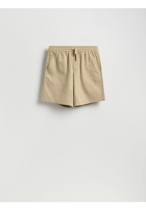 Reserved - Bawełniane szorty jogger - beżowy. Kolor: beżowy. Materiał: bawełna