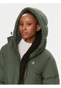 Calvin Klein Jeans Kurtka zimowa J20J221894 Zielony Regular Fit. Kolor: zielony. Materiał: syntetyk. Sezon: zima #3