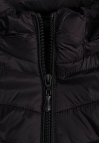 Born2be - Czarna Przejściowa Kurtka Pikowana z Odpinanym Kapturem Edrelith. Okazja: na co dzień. Kolor: czarny. Materiał: jeans, nylon. Styl: casual #3