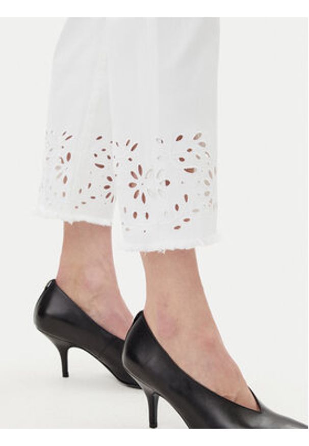 Joseph Ribkoff Kuloty 251965 Biały Regular Fit. Kolor: biały. Materiał: syntetyk, bawełna