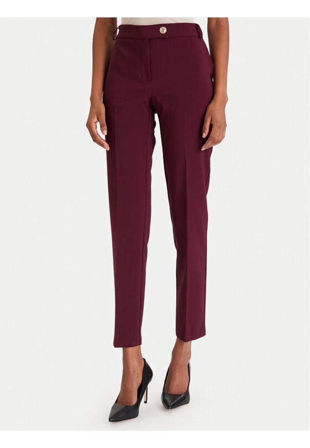 Rinascimento Chinosy CFC0126225003 Bordowy Slim Fit. Kolor: czerwony. Materiał: syntetyk