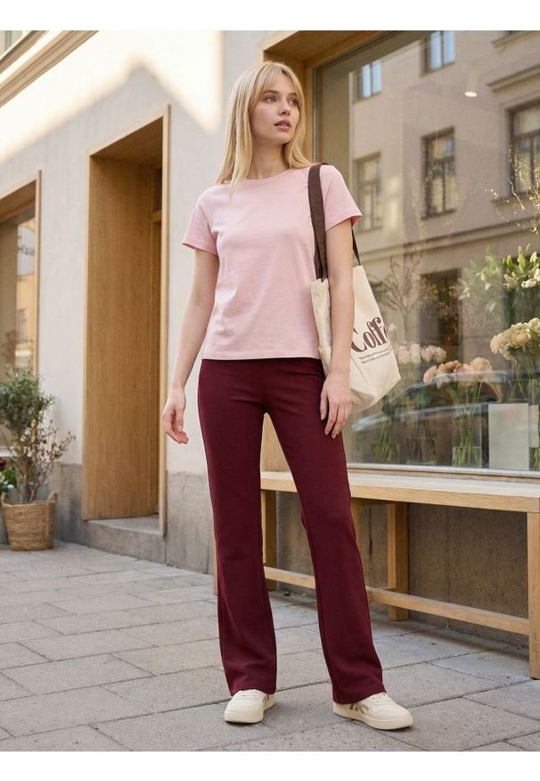 Sinsay - Bawełniana koszulka z gęstego splotu Interlock - różowy. Kolor: różowy. Materiał: bawełna. Wzór: ze splotem